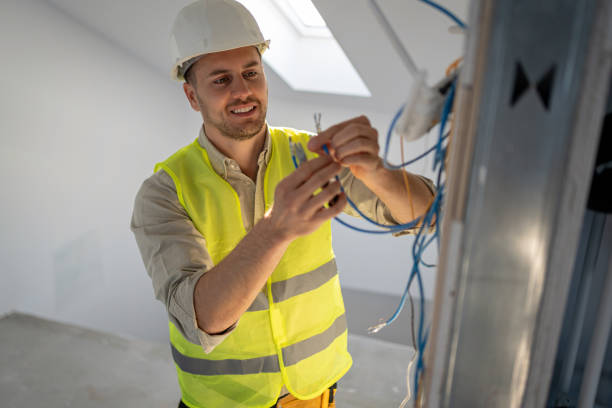 Best Commercial Electrician Services  in Wenatchee, WA